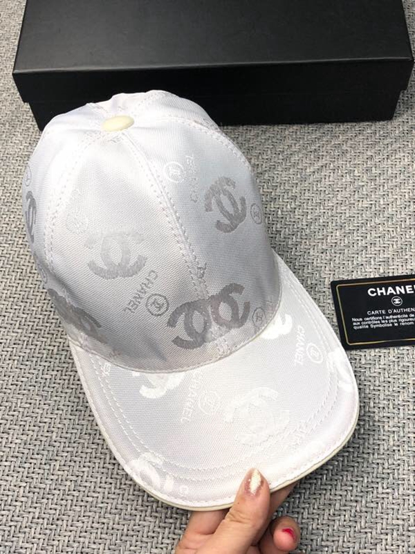 ブランド帽子側面デザイン